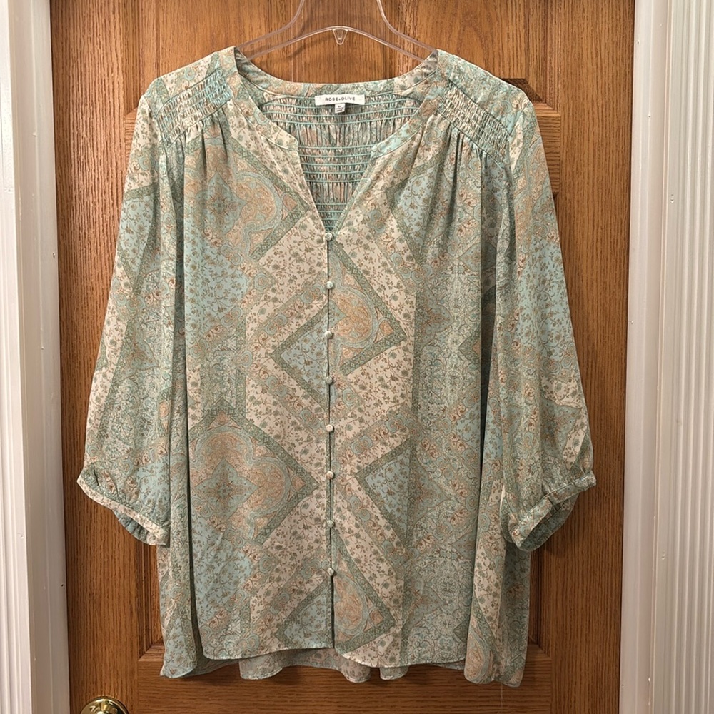 Rose + Olive - Multi color & designed button down shirt with 3/4 sleeves.